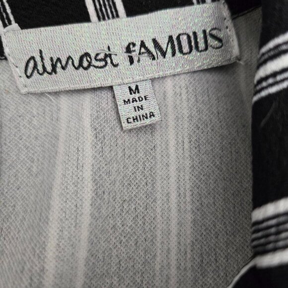 NWT Black And White Striped Dress Size Medium - Picture 2 of 5